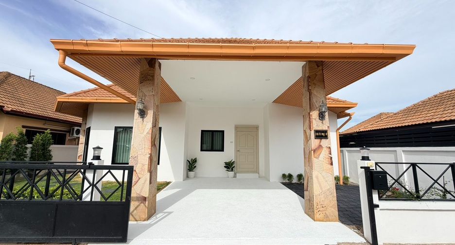 For sale 4 bedrooms villa in Bang Lamung, Chonburi