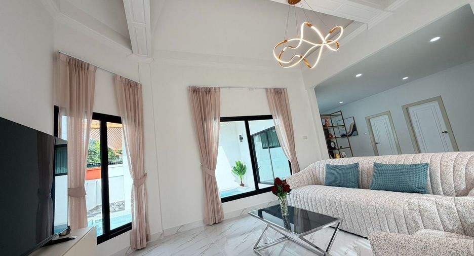 For sale 4 bedrooms villa in Bang Lamung, Chonburi