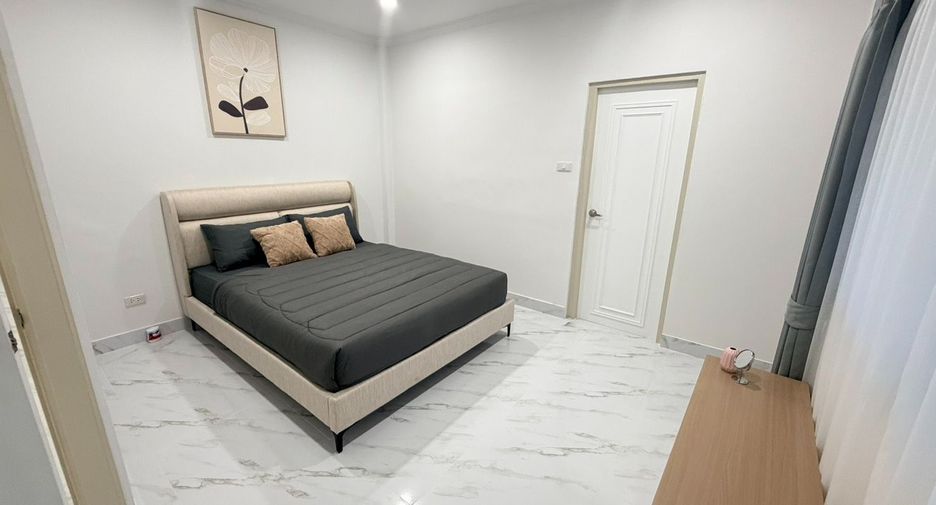 For sale 4 bedrooms villa in Bang Lamung, Chonburi