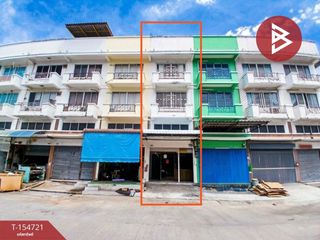 Local comercial en venta de 2 habitaciones en Mueang Samut Prakan, Samut Prakan