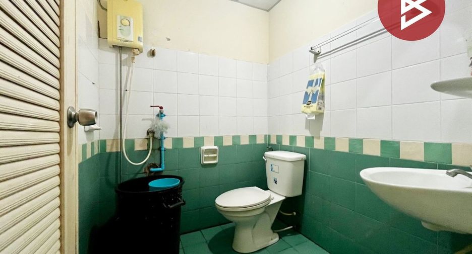 Продажа 4 спальни таунхаус в Bang Bua Thong, Нонтабури