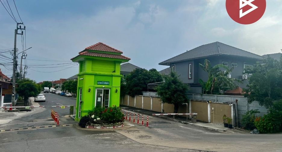 Продажа 4 спальни таунхаус в Bang Bua Thong, Нонтабури
