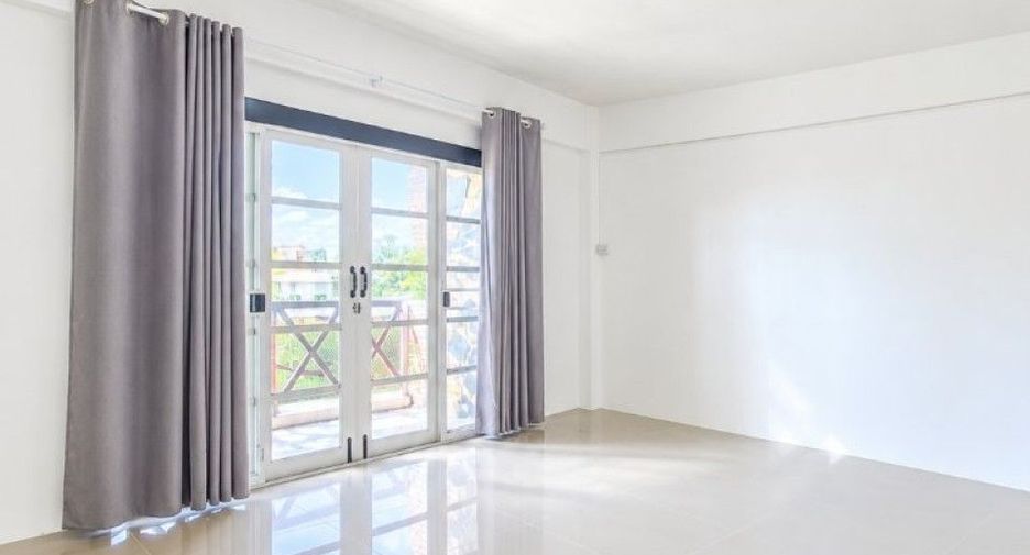 For sale 4 bedrooms retail Space in Bang Phae, Ratchaburi