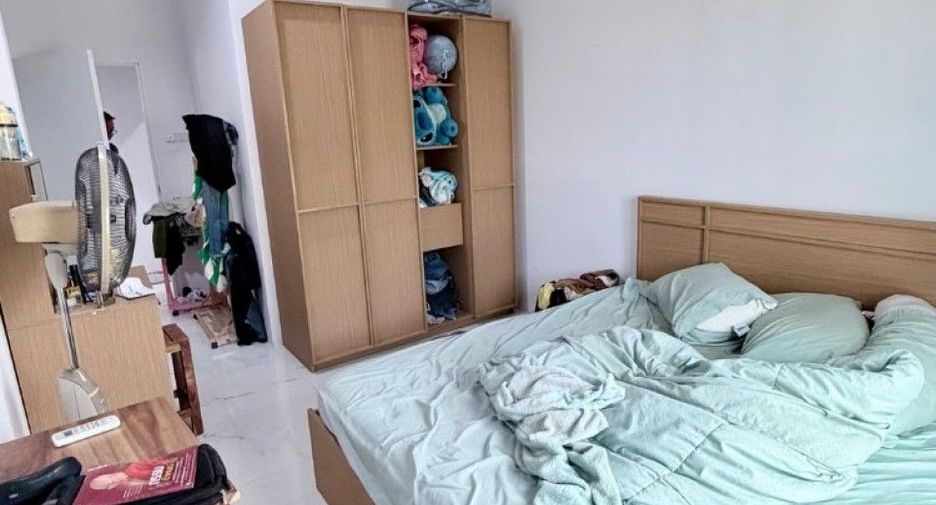 Продажа 2 спальни дом в Ban Bueng, Чонбури