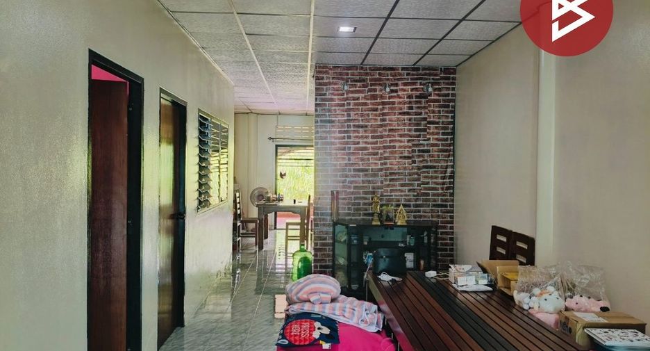 出售 2 卧室 联排别墅 在 Mueang Samut Songkhram, Samut Songkhram