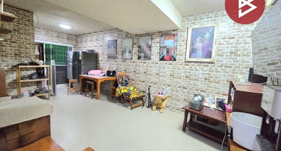 For sale 3 bedrooms townhouse in Phra Samut Chedi, Samut Prakan