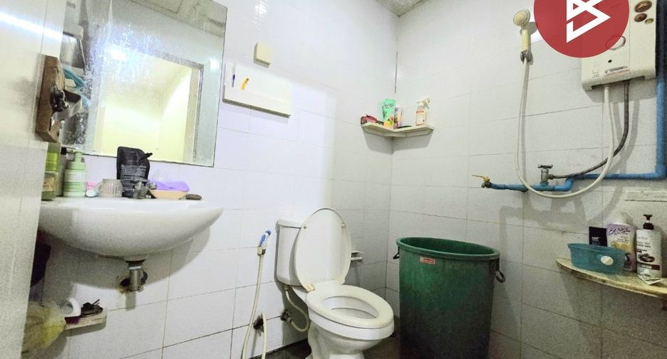 For sale 3 bedrooms townhouse in Phra Samut Chedi, Samut Prakan