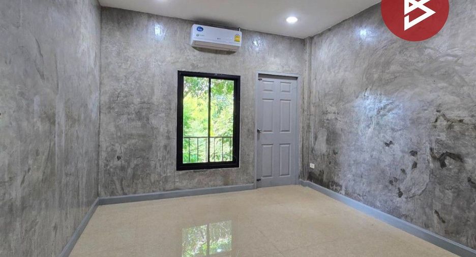 For sale 4 bedrooms retail Space in Mueang Rayong, Rayong