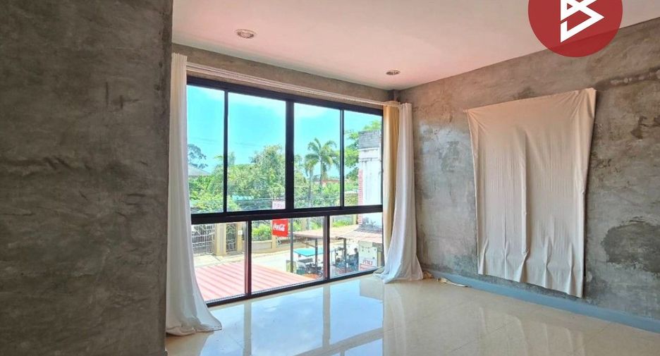 For sale 4 bedrooms retail Space in Mueang Rayong, Rayong