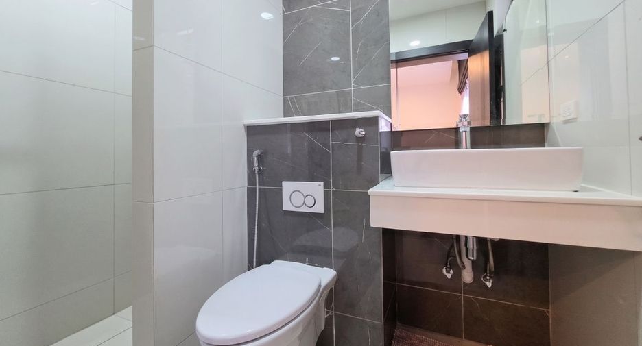 Продажа 4 спальни дом в Банг Сарай, Паттайя