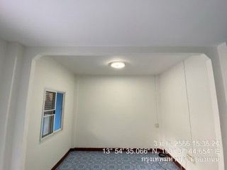 À vendre 1 chambre maison de ville à Sai Mai, Bangkok