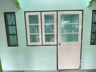 Продажа 1 кровать таунхаус в Ban Bueng, Чонбури