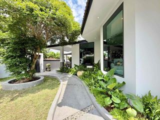 For rent 3 bedrooms villa in Bang Lamung, Chonburi