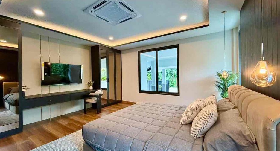 For rent 3 bedrooms villa in Bang Lamung, Chonburi