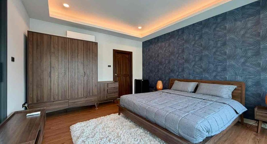 For rent 3 bedrooms villa in Bang Lamung, Chonburi
