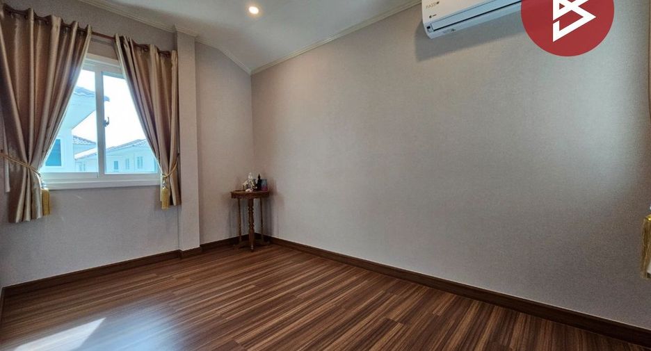 For sale 3 bedrooms house in Phra Samut Chedi, Samut Prakan
