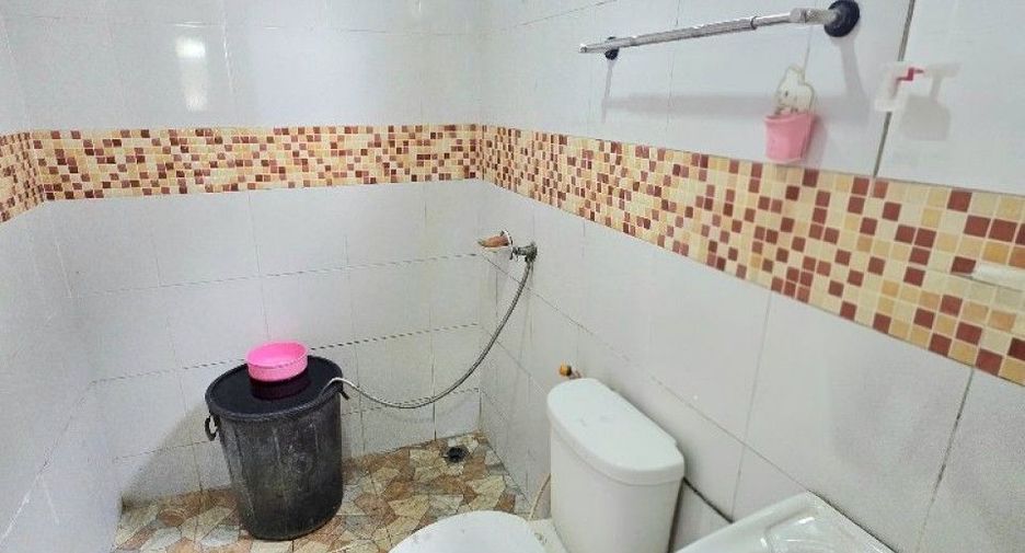 Продажа 4 спальни дом в Sam Phran, Накхонпатхом