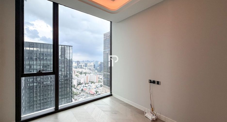 Condo en alquiler y en venta de 3 habitaciones en Sathon, Bangkok