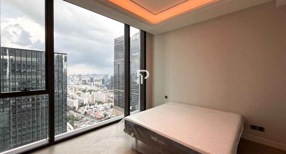 Condo en alquiler y en venta de 3 habitaciones en Sathon, Bangkok