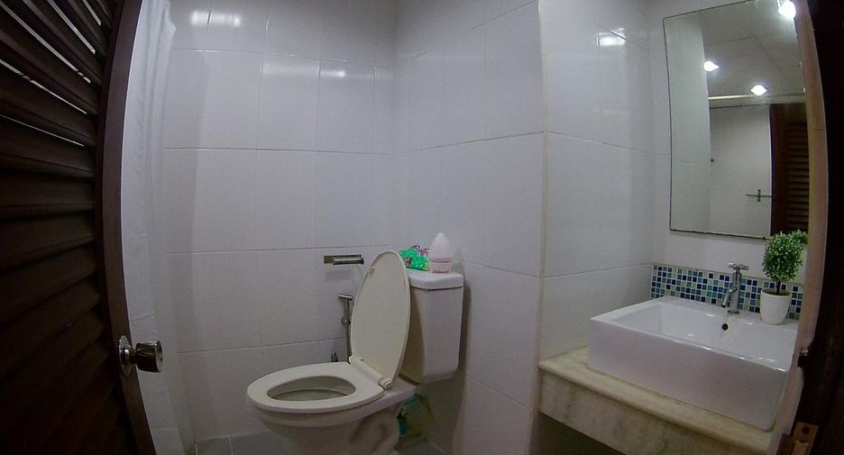 For rent 1 bed condo in Huai Khwang, Bangkok