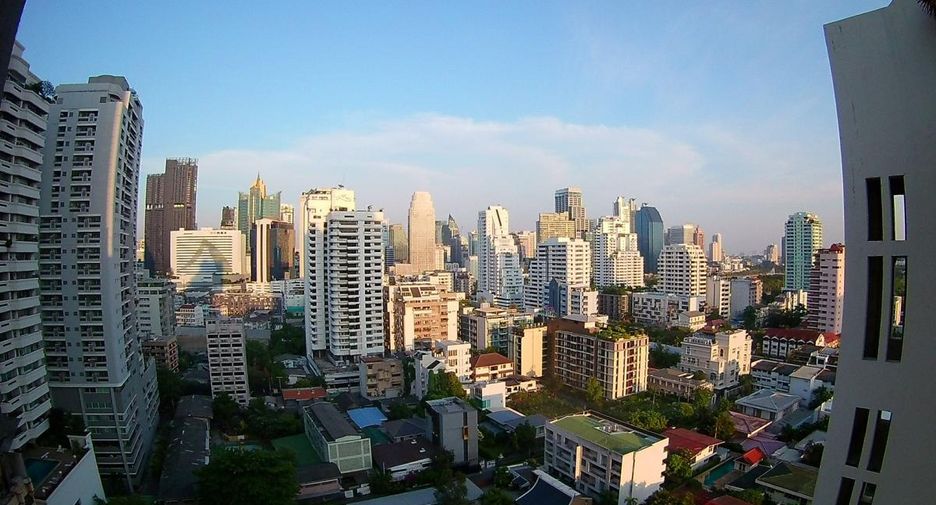 For rent 1 bed condo in Huai Khwang, Bangkok