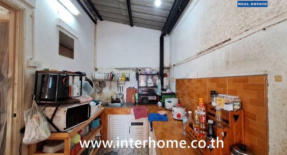 Reihenhaus zum Kauf mit 3 Zimmer in Thanyaburi, Pathum Thani