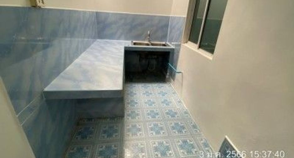 À vendre 1 chambre maison de ville à Sai Mai, Bangkok