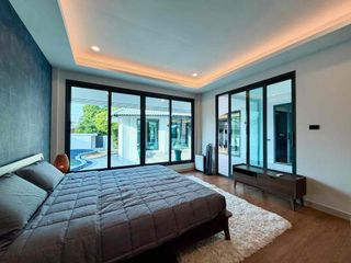 For rent 3 bedrooms villa in Bang Lamung, Chonburi