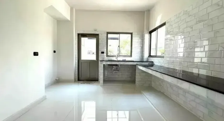 Аренда и продажа 4 спальни дом в Pak Kret, Нонтабури