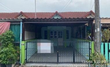 Продажа 1 кровать таунхаус в Ban Bueng, Чонбури