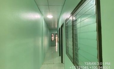 Продажа 1 кровать таунхаус в Ban Bueng, Чонбури