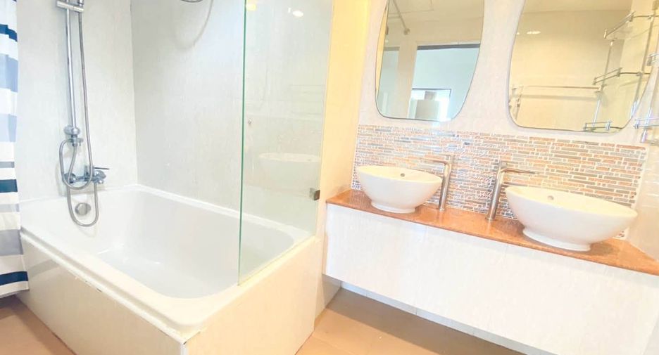 For sale 2 bedrooms condo in Si Racha, Chonburi