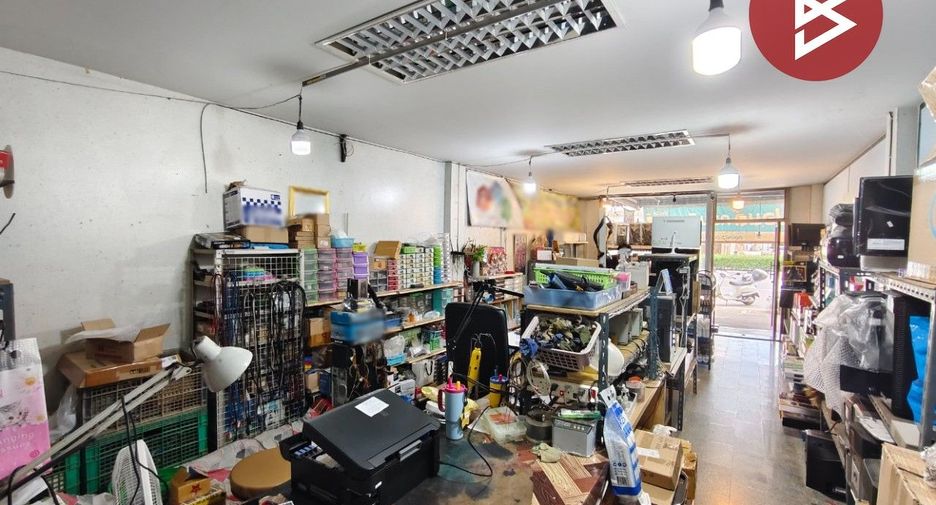 For sale 2 bedrooms retail Space in Ban Pong, Ratchaburi