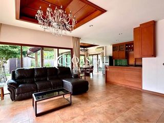 Casa en alquiler de 3 habitaciones en Bang Lamung, Chonburi
