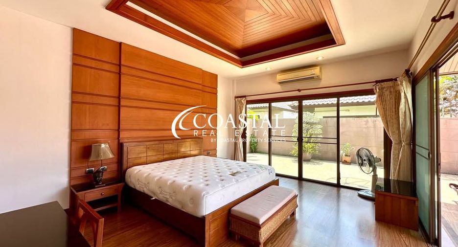 For rent 3 bedrooms house in Huay Yai, Pattaya
