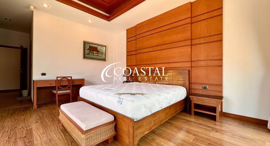 For rent 3 bedrooms house in Huay Yai, Pattaya