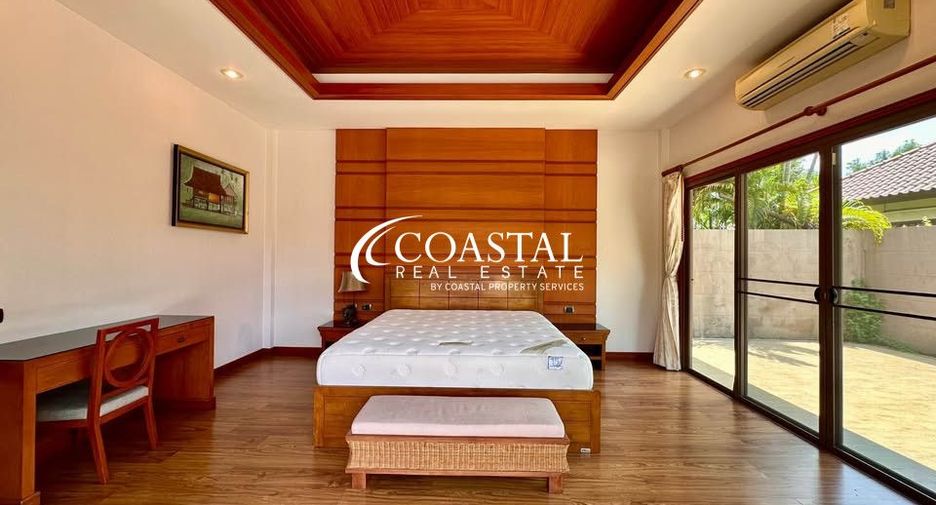 For rent 3 bedrooms house in Huay Yai, Pattaya