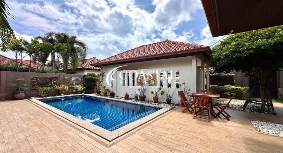 For rent 3 bedrooms house in Huay Yai, Pattaya