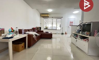 Продажа 3 спальни таунхаус в Mueang Samut Prakan, Самутпракан