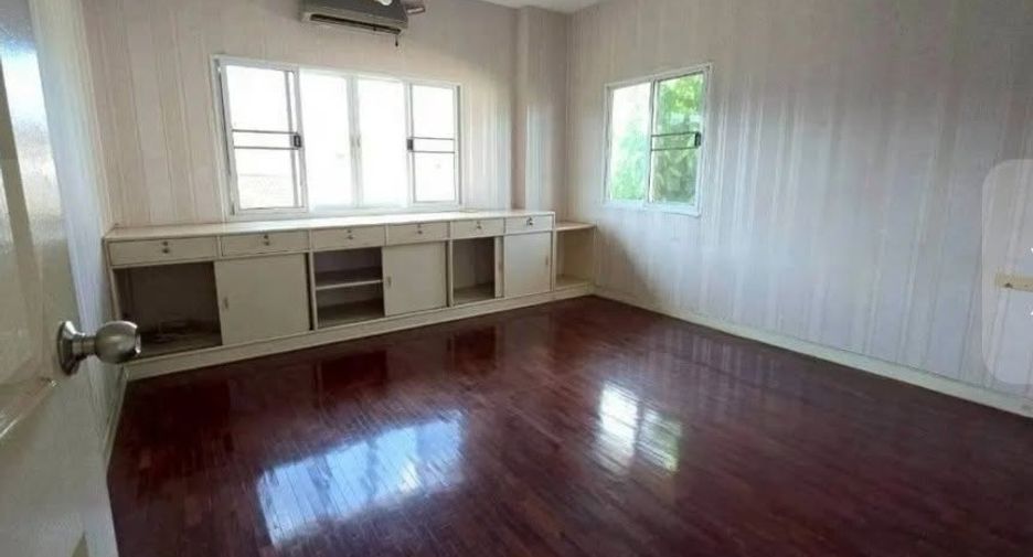 À vendre 6 chambres maison à Mueang Chiang Mai, Chiang Mai