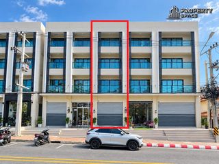 Local comercial en alquiler de 4 habitaciones en Bang Lamung, Chonburi