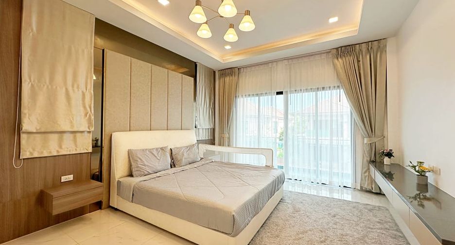 À louer 4 chambres villa à Bang Lamung, Chonburi