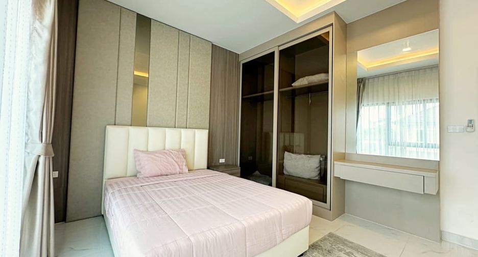 À louer 4 chambres villa à Bang Lamung, Chonburi
