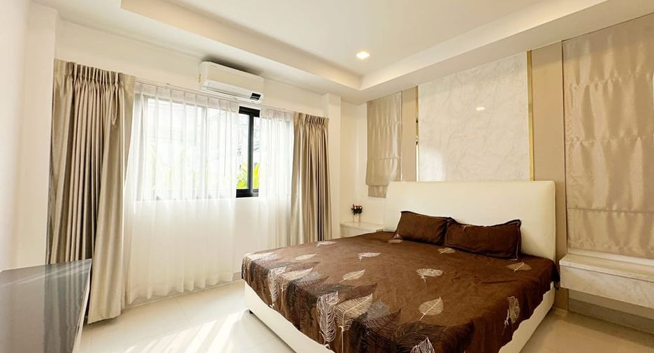 À louer 4 chambres villa à Bang Lamung, Chonburi