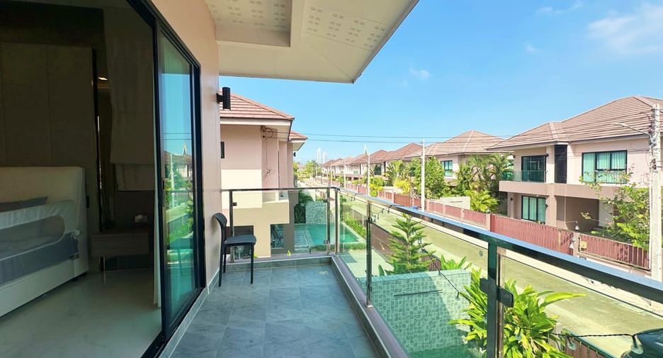 À louer 4 chambres villa à Bang Lamung, Chonburi