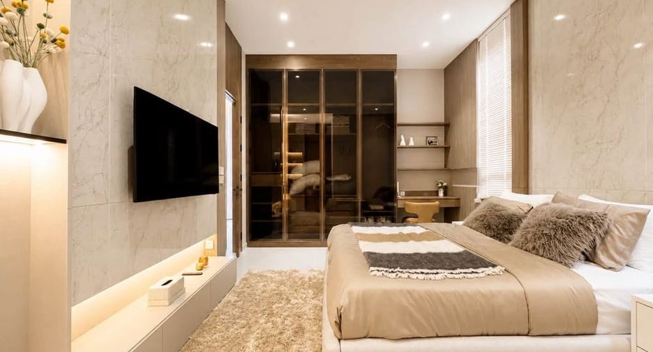 Villa en alquiler de 4 habitaciones en Bang Lamung, Chonburi
