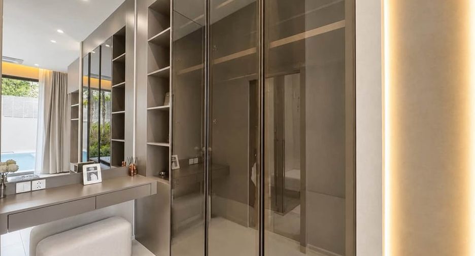 Villa en alquiler de 4 habitaciones en Bang Lamung, Chonburi