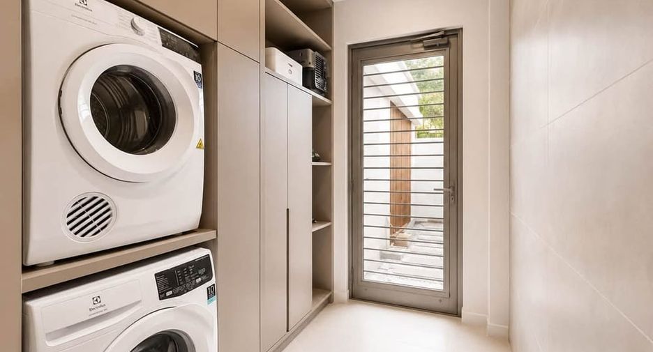 Villa en alquiler de 4 habitaciones en Bang Lamung, Chonburi