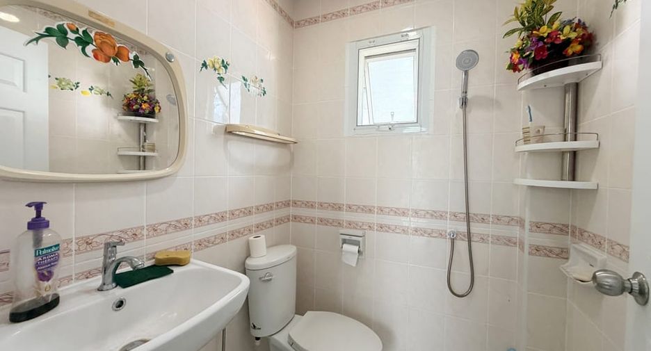 Продажа 5 спальни вилла в Банг Ламунг, Чонбури