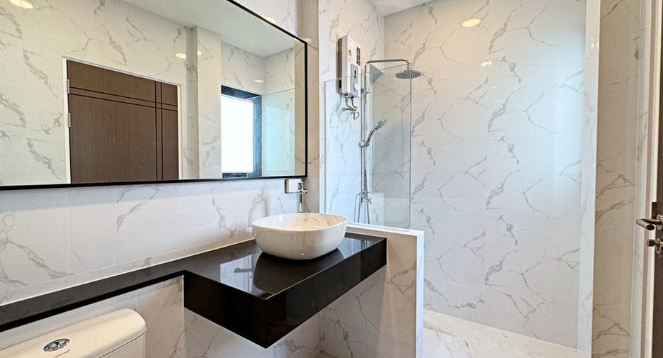 For rent 3 bedrooms villa in Bang Lamung, Chonburi